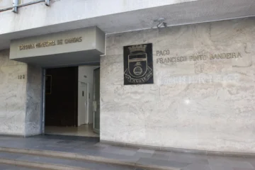 Fachada da Câmara de Canoas, onde os candidatos do concurso Câmara de Canoas vai trabalhar.