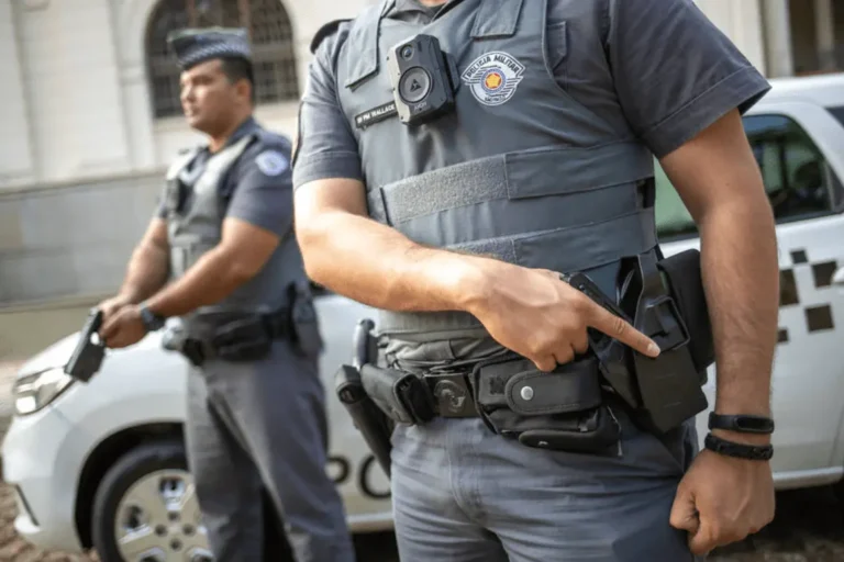 Aprovados no concurso PM SP fardados.