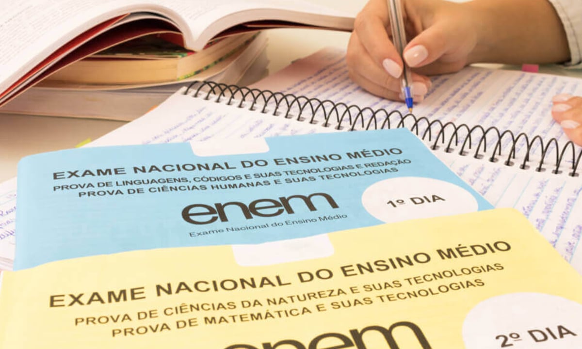 pessoa fazendo o enem 2025