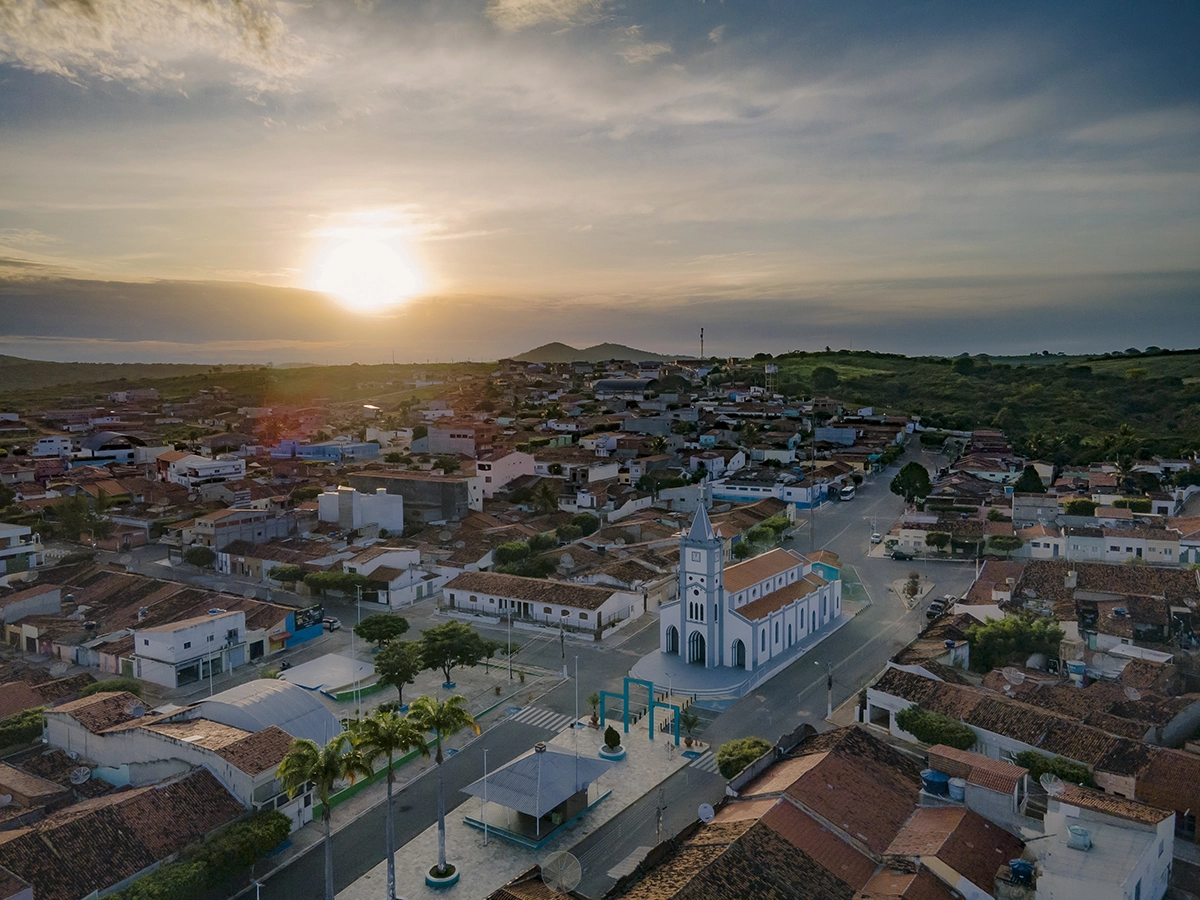 fotografia da vista da cidade de água branca