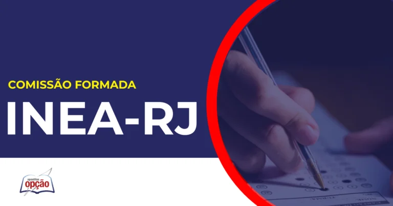 Pessoa preenchendo gabarito concurso Inea RJ.