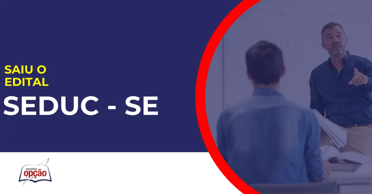 Professor em sala de aula explicando conteúdo. Concurso SEDUC SE.