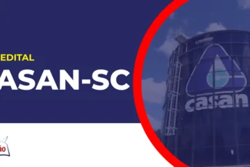 Imagem com fundo azul divulgando o Concurso CASAN SC 2026