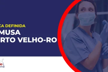 Enfermeira arrumando sua luva