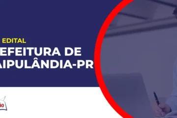 Homem trabalhando no computador