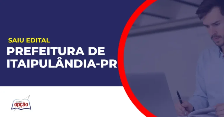 Homem trabalhando no computador