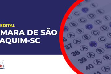 mão segurando caneta respondendo a gabarito de prova de Concurso Câmara de São Joaquim SC